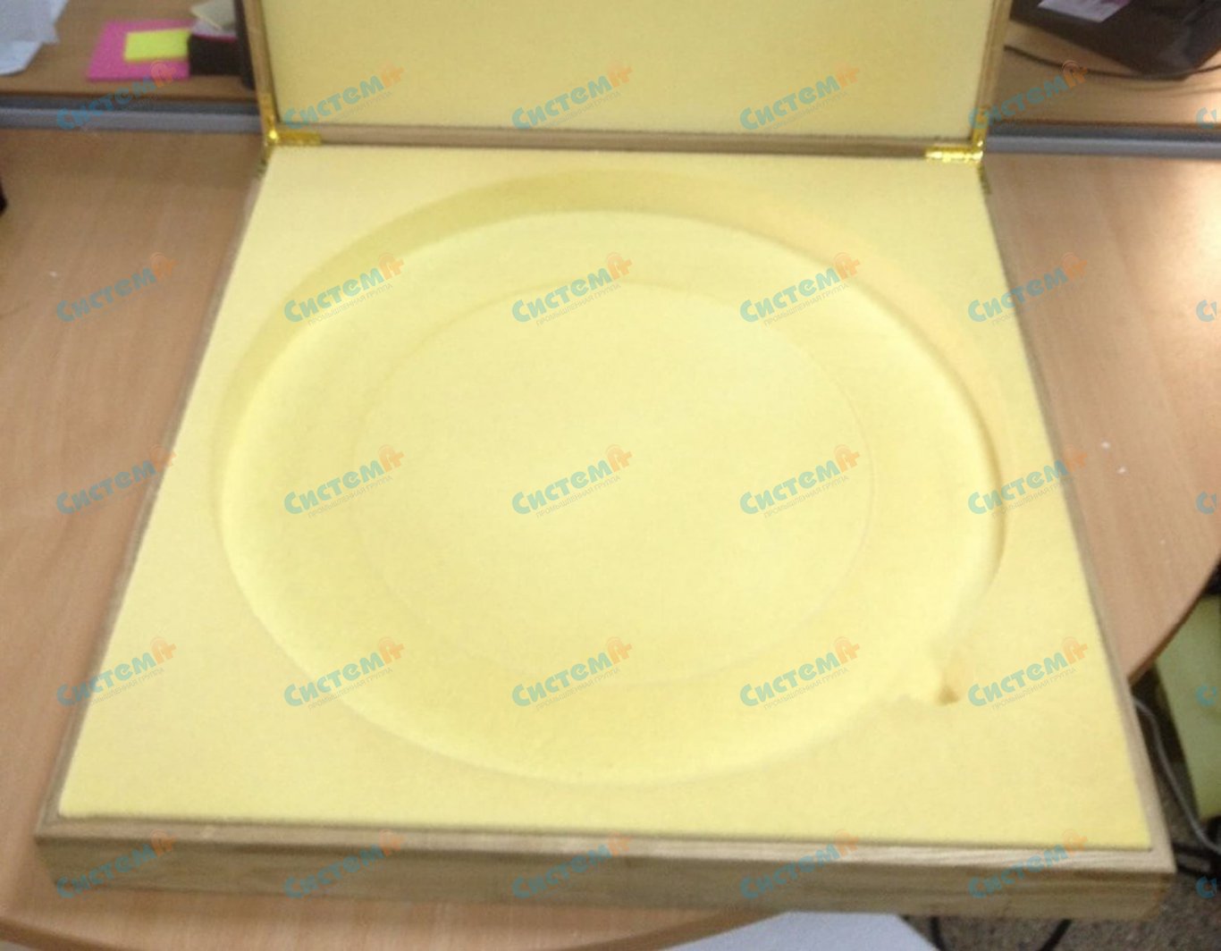 Комбинированная упаковка для хранения и презентации фарфоровой посуды Комбинированная упаковка для хранения и презентации фарфоровой посуды